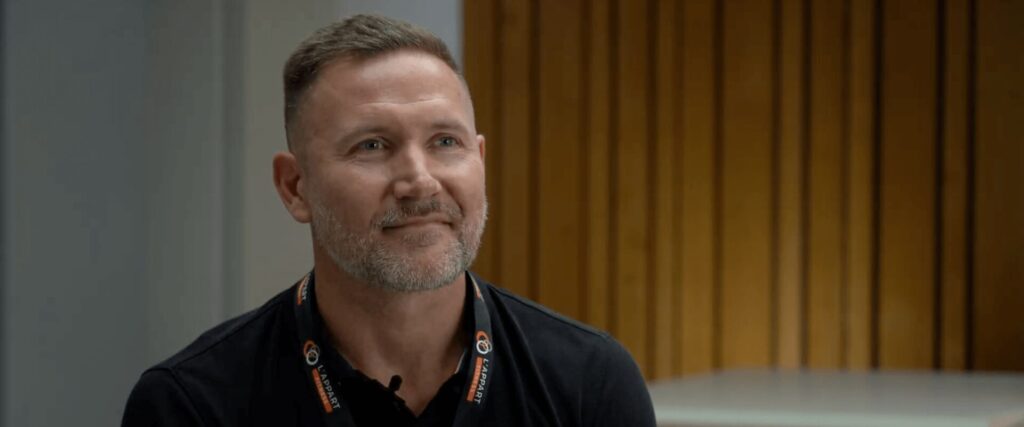 Portrait de Benoît passé de commercial à franchisé de salles de sport.