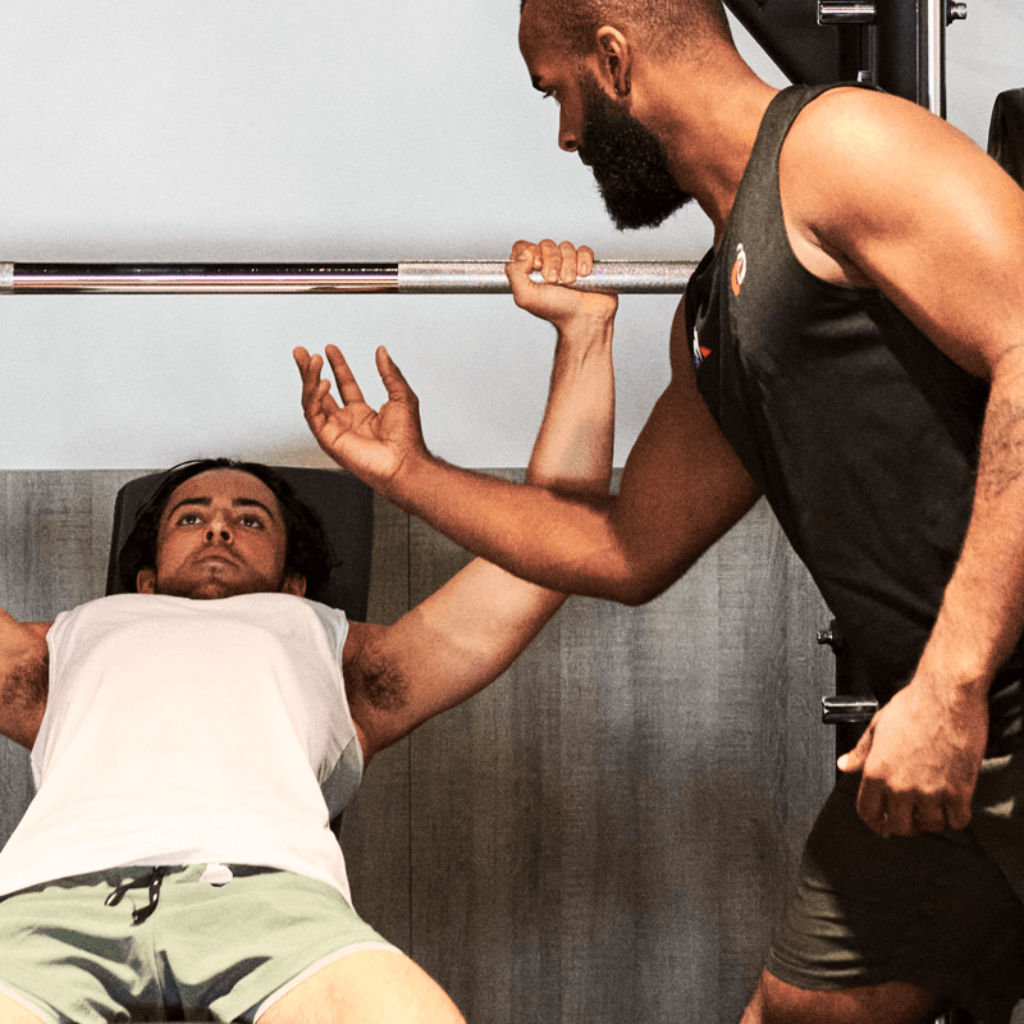 L'Appart Fitness-salle de sport avec plateau de musculation. Charges libres et machines guidées